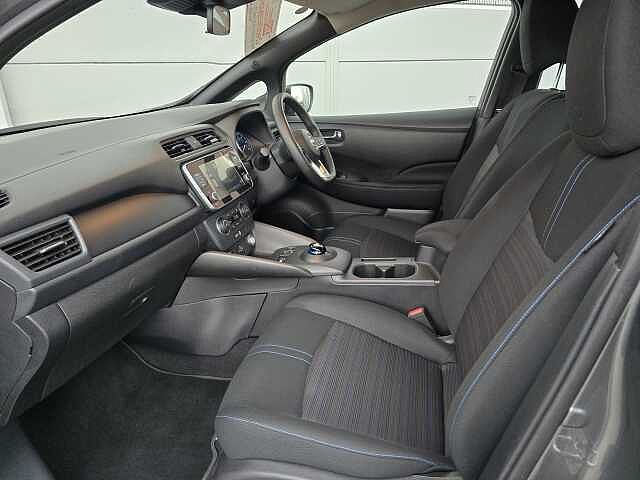 Nissan Leaf E (110kw) Acenta (40kWh) 5 Dr Hatchback
