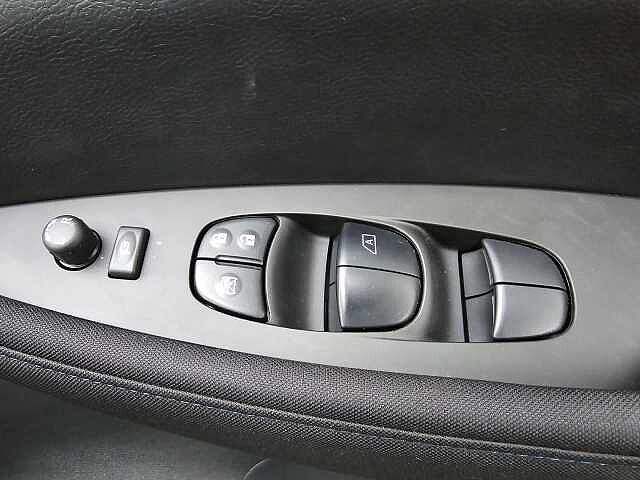 Nissan Leaf E (110kw) Acenta (40kWh) 5 Dr Hatchback