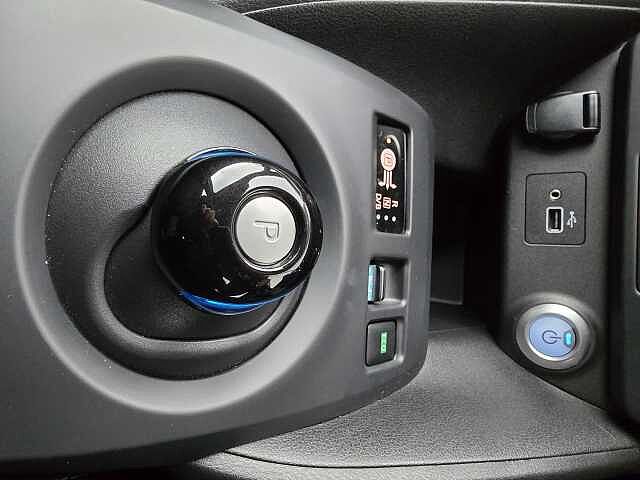 Nissan Leaf E (110kw) Acenta (40kWh) 5 Dr Hatchback