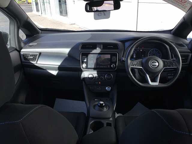 Nissan Leaf E (110kw) Acenta (40kWh) 5 Dr Hatchback