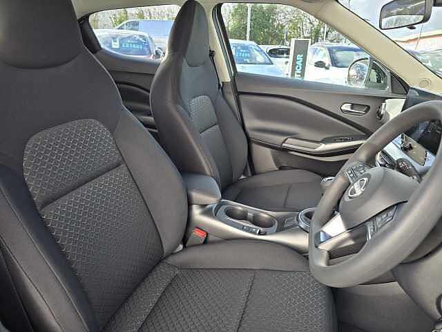 Nissan Juke 1.0 DiG-T Acenta Premium 5dr