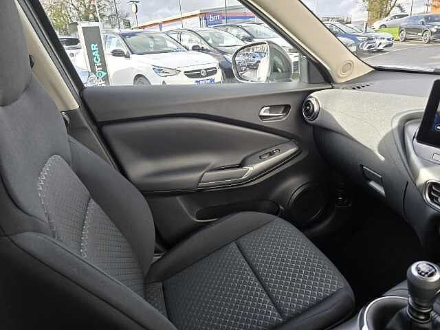 Nissan Juke 1.0 DiG-T Acenta Premium 5dr