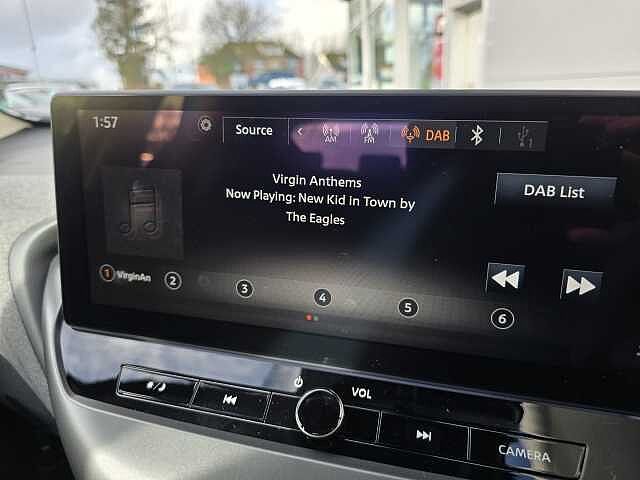 Nissan Juke 1.0 DiG-T Acenta Premium 5dr