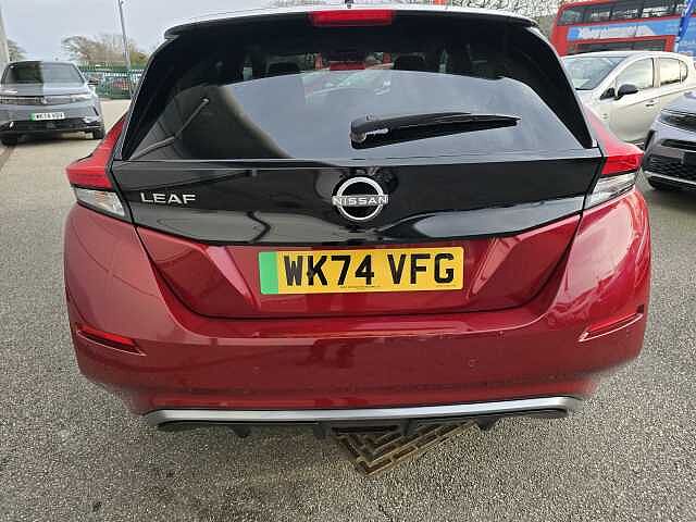 Nissan Leaf E (110kw) N-Connecta (39kWh) 5 Dr Hatchback