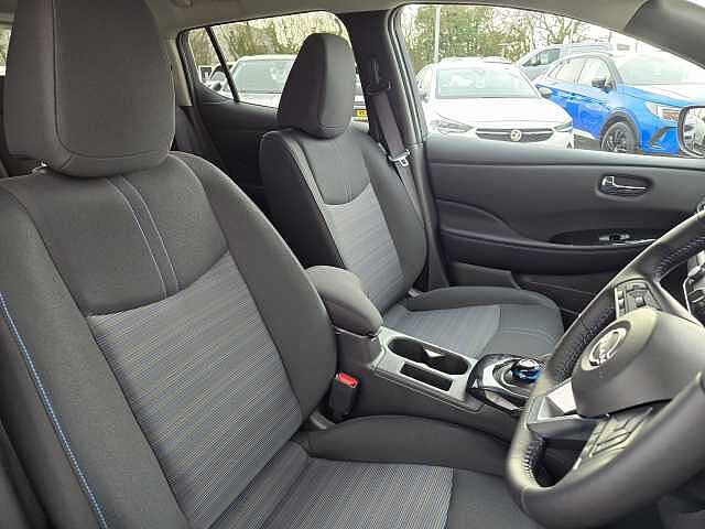 Nissan Leaf E (110kw) N-Connecta (39kWh) 5 Dr Hatchback