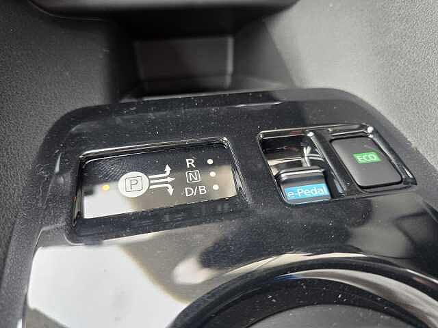 Nissan Leaf E (110kw) N-Connecta (39kWh) 5 Dr Hatchback