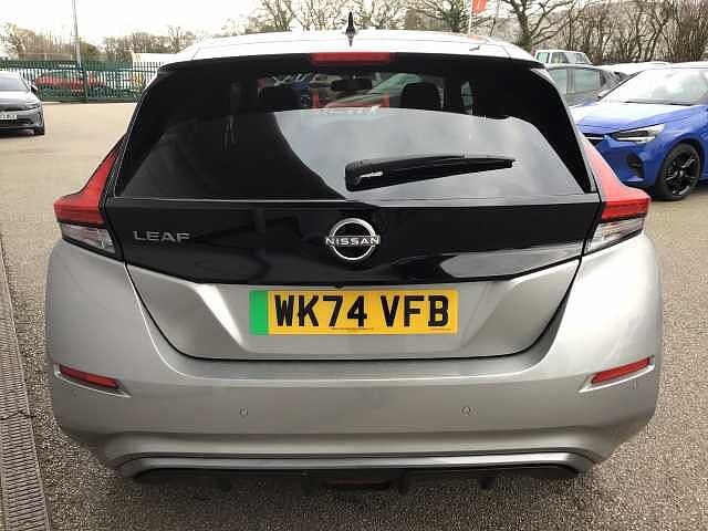 Nissan Leaf E (110kw) N-Connecta (39kWh) 5 Dr Hatchback