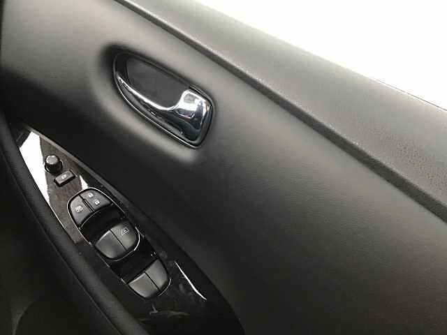 Nissan Leaf E (110kw) N-Connecta (39kWh) 5 Dr Hatchback