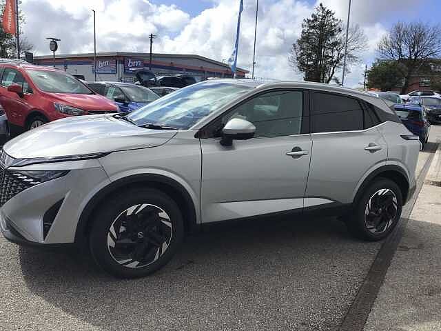 Nissan Qashqai 1.3 DIG-T (140ps) N-Connecta MHEV