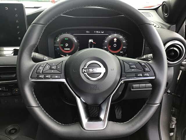 Nissan Juke 1.0 DIG-T N-Connecta (114ps) 5-Door Hatchback