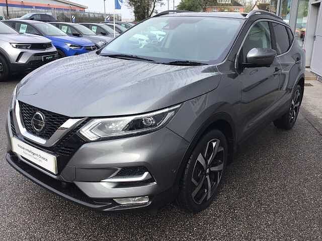 Nissan Qashqai 1.3 DIG-T (160ps) Tekna