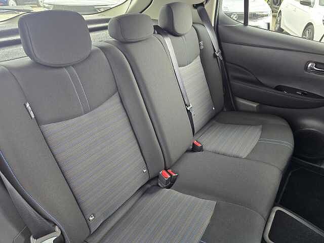 Nissan Leaf E (110kw) N-Connecta (39kWh) 5 Dr Hatchback