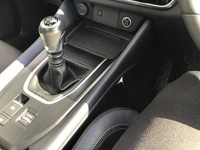 Nissan Qashqai 1.3 DIG-T (140ps) Tekna