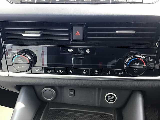 Nissan Qashqai 1.3 DIG-T (140ps) Tekna