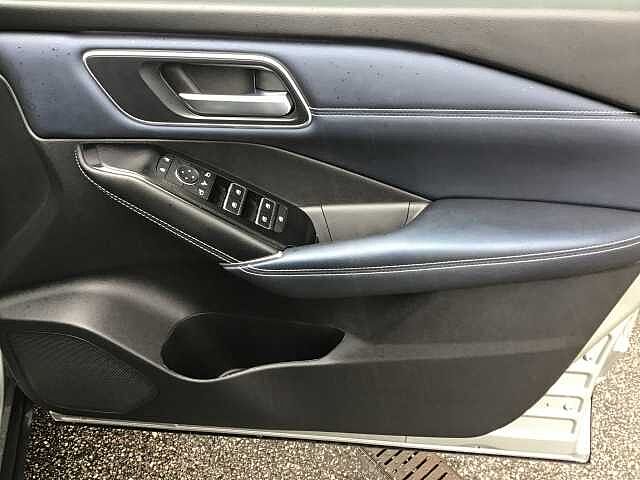 Nissan Qashqai 1.3 DiG-T MH Tekna 5dr