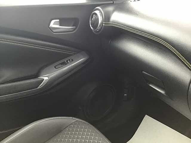 Nissan Juke 1.0 DiG-T 114 Kiiro 5dr DCT