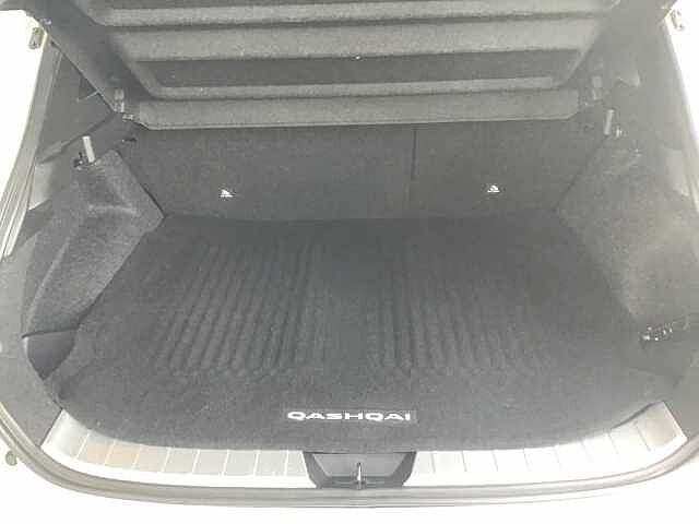 Nissan Qashqai 1.3 DiG-T MH 158 Premiere Edition 5dr Xtronic