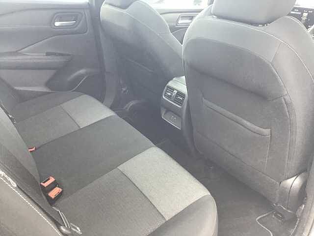 Nissan Qashqai 1.3 DiG-T MH 158 Premiere Edition 5dr Xtronic