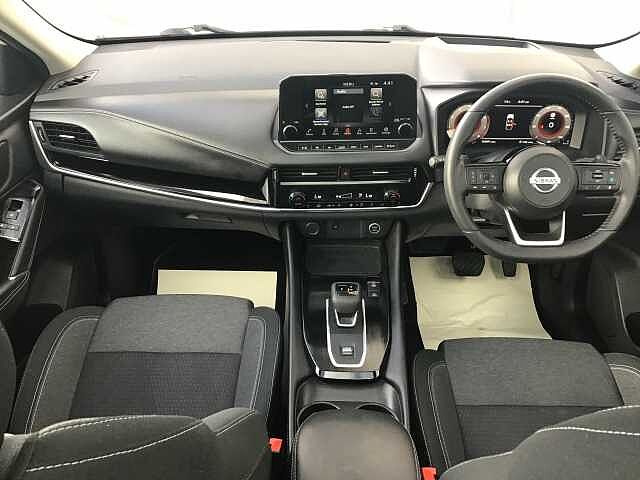 Nissan Qashqai 1.3 DiG-T MH 158 Premiere Edition 5dr Xtronic