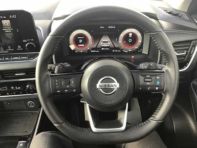 Nissan Qashqai 1.3 DiG-T MH 158 Premiere Edition 5dr Xtronic