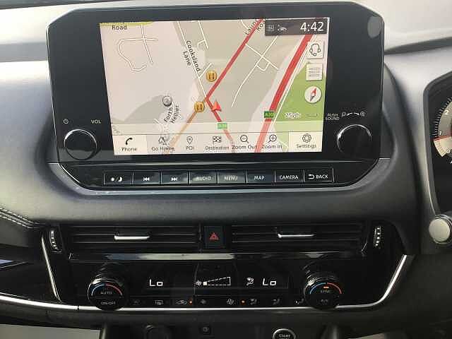 Nissan Qashqai 1.3 DiG-T MH 158 Premiere Edition 5dr Xtronic