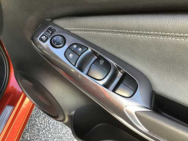 Nissan Juke 1.0 DiG-T 114 Tekna 5dr