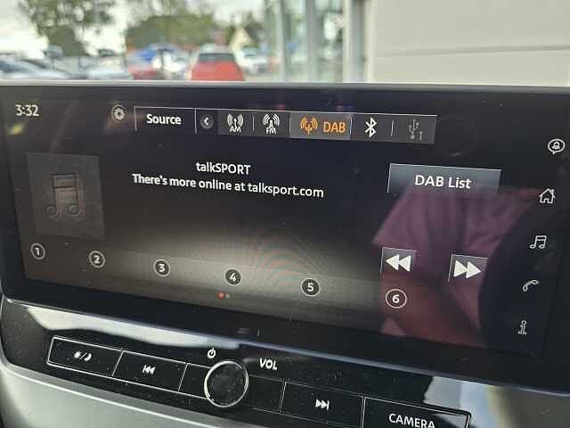 Nissan Juke 1.0 DiG-T Acenta Premium 5dr