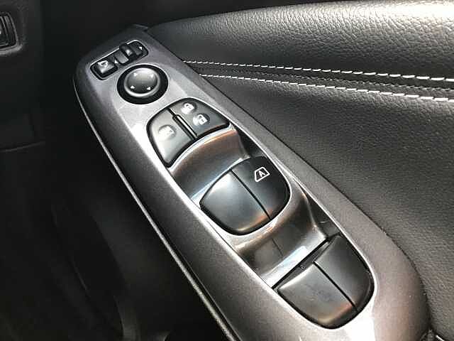 Nissan Juke 1.6 Hybrid Tekna 5dr Auto