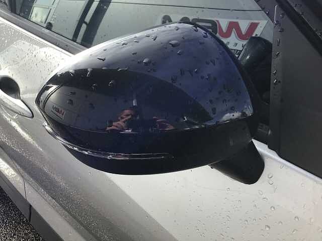 Nissan Juke 1.6 Hybrid Tekna 5dr Auto