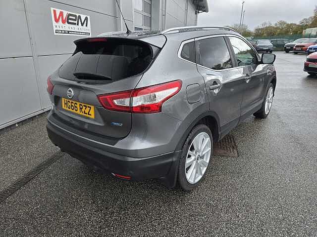 Nissan Qashqai 1.5 dCi Tekna [Non-Panoramic] 5dr