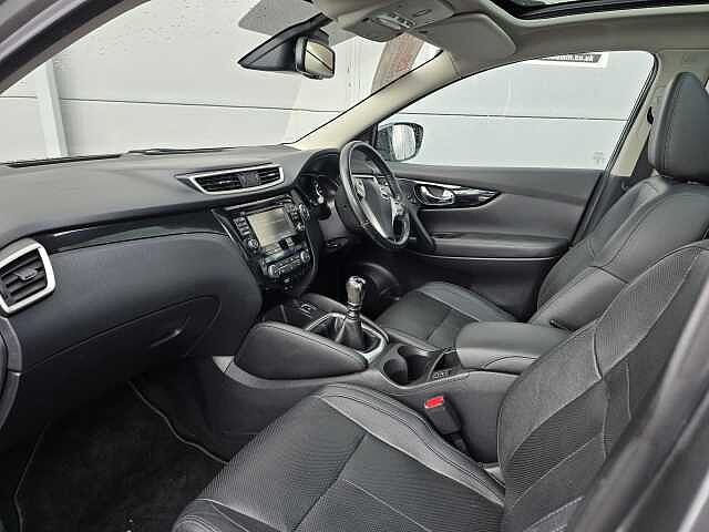 Nissan Qashqai 1.5 dCi Tekna [Non-Panoramic] 5dr