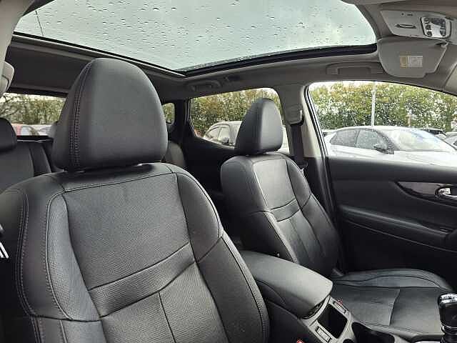 Nissan Qashqai 1.5 dCi Tekna [Non-Panoramic] 5dr