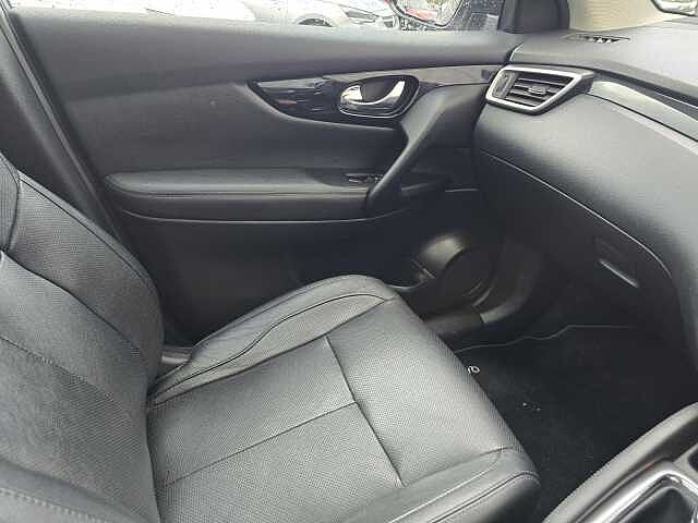 Nissan Qashqai 1.5 dCi Tekna [Non-Panoramic] 5dr