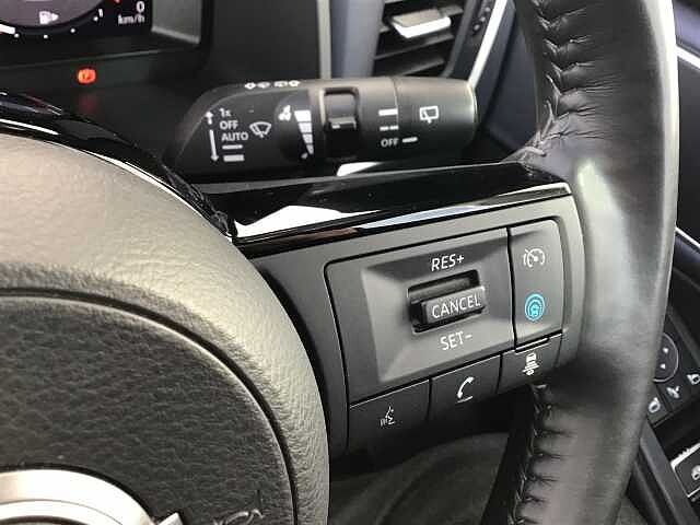 Nissan Qashqai 1.3 DiG-T MH Tekna 5dr