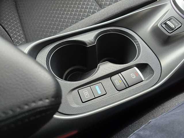 Nissan Juke 1.6 Hybrid N-Connecta 5dr Auto