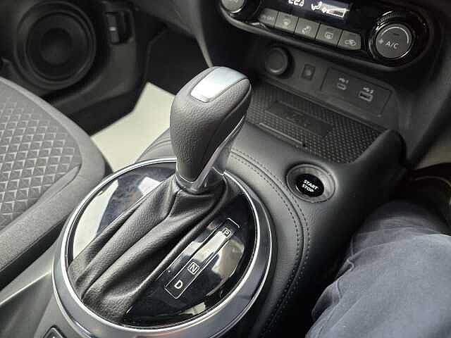 Nissan Juke 1.6 Hybrid N-Connecta 5dr Auto