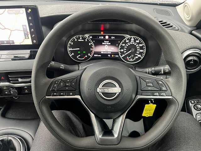 Nissan Juke 1.0 DiG-T Acenta Premium 5dr