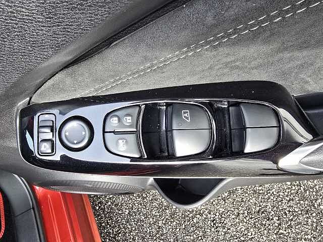 Nissan Juke 1.6 Hybrid Tekna+ 5dr Auto