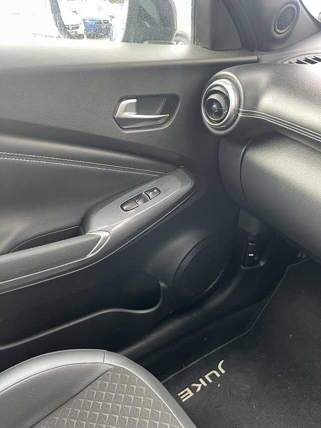 Nissan Juke 1.6 Hybrid N-Connecta 5dr Auto