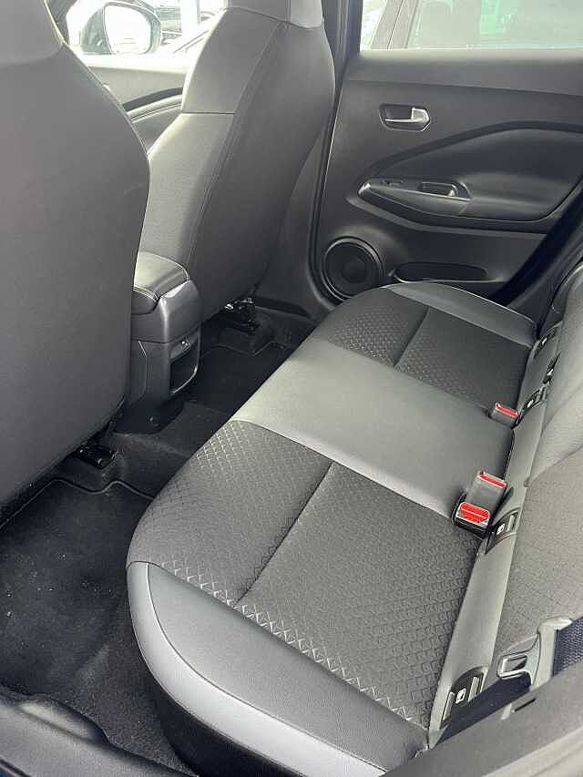 Nissan Juke 1.6 Hybrid N-Connecta 5dr Auto