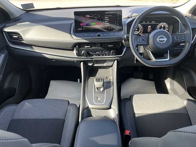 Nissan Qashqai 1.3 DiG-T MH 158 N-Connecta 5dr Xtronic