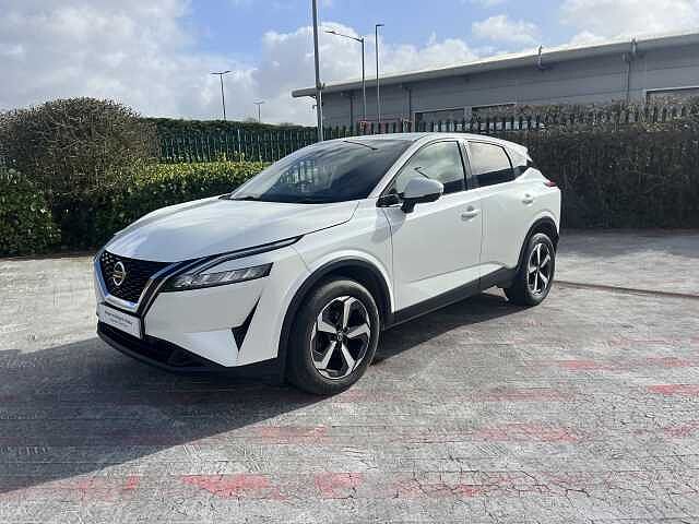 Nissan Qashqai 1.3 DiG-T MH N-Connecta 5dr