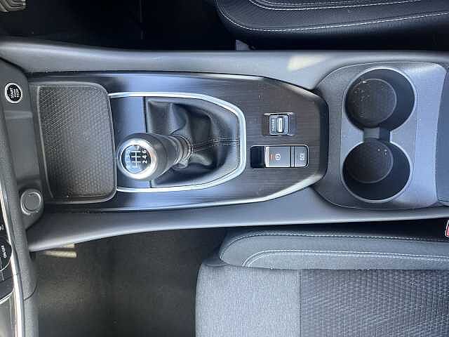 Nissan Qashqai 1.3 DiG-T MH N-Connecta 5dr