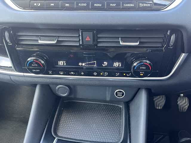 Nissan Qashqai 1.3 DiG-T MH N-Connecta 5dr