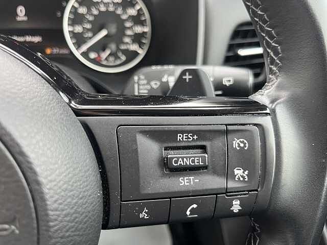 Nissan Qashqai 1.3 DiG-T MH 158 Acenta Premium 5dr Xtronic