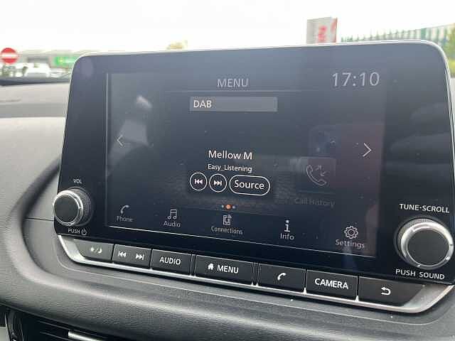 Nissan Qashqai 1.3 DiG-T MH 158 Acenta Premium 5dr Xtronic