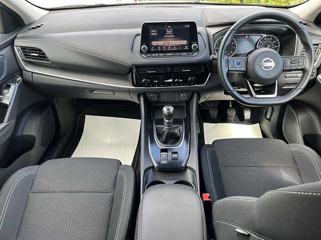 Nissan Qashqai 1.3 DiG-T MH Acenta Premium 5dr