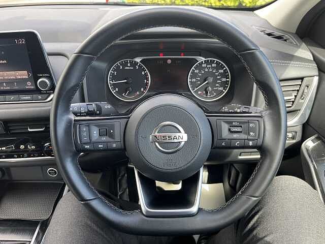 Nissan Qashqai 1.3 DiG-T MH Acenta Premium 5dr