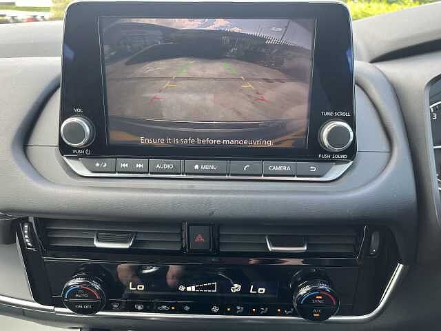 Nissan Qashqai 1.3 DiG-T MH Acenta Premium 5dr