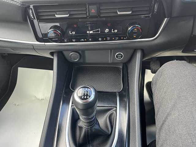 Nissan Qashqai 1.3 DiG-T MH Acenta Premium 5dr